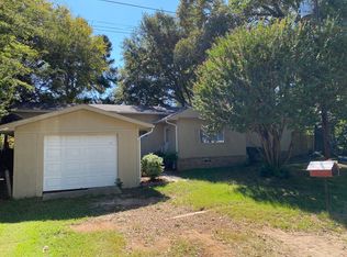 16584 Lakeway Cir, Flint, TX 75762