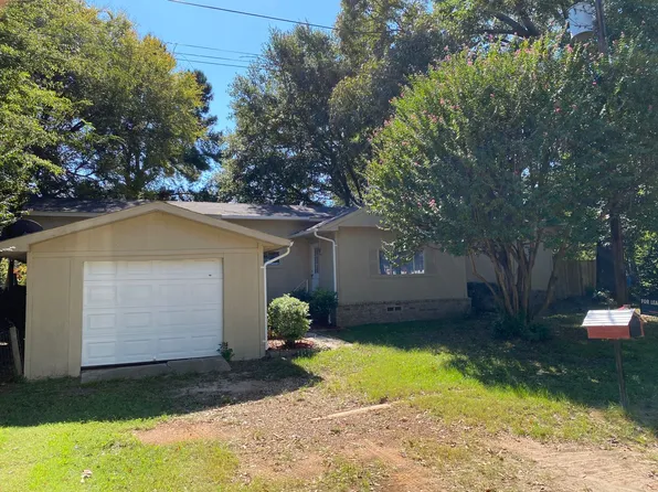 16584 Lakeway Cir, Flint, TX 75762