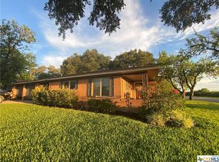 711 N South St, Yoakum, TX 77995