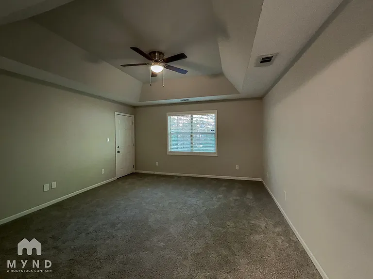 204 Eagles Crest Ct — Photo 9