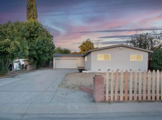 1710 S Giddings St, Visalia, CA 93277
