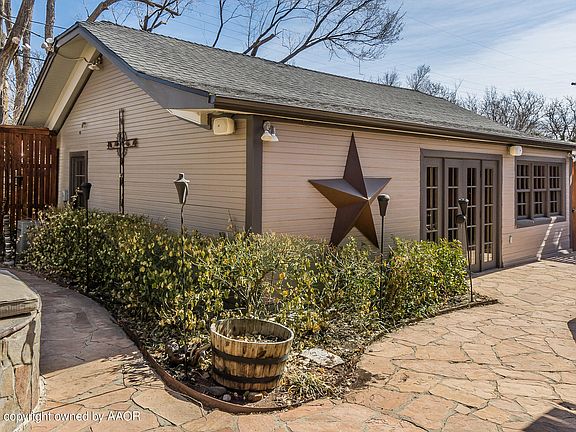 5th image of 1606 S Julian Blvd