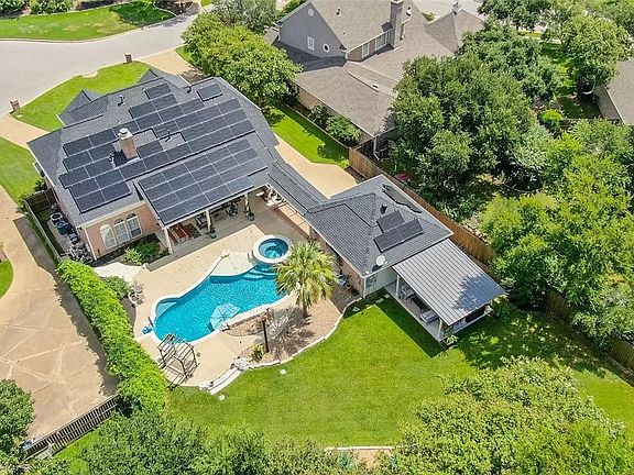 3rd image of 9204 Sunlake Ct