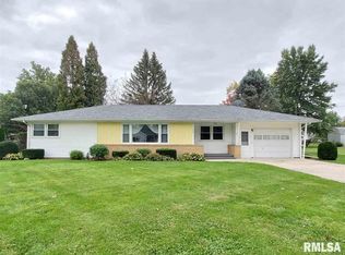 509 NE 2nd St, Galva, IL 61434
