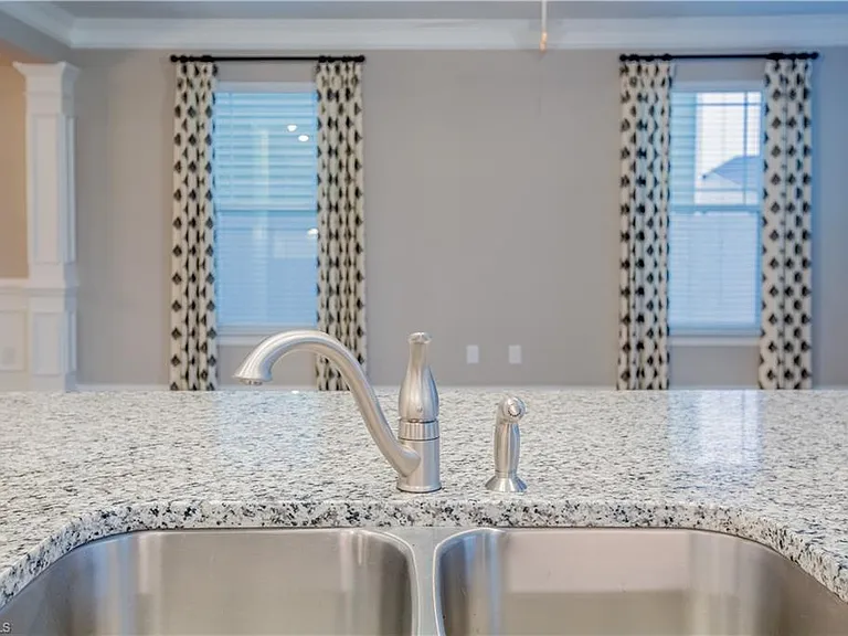218 Crane Creek Way — Photo 16