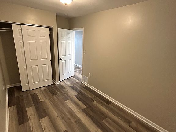 5th image of 8747 S Houston Ave #2R