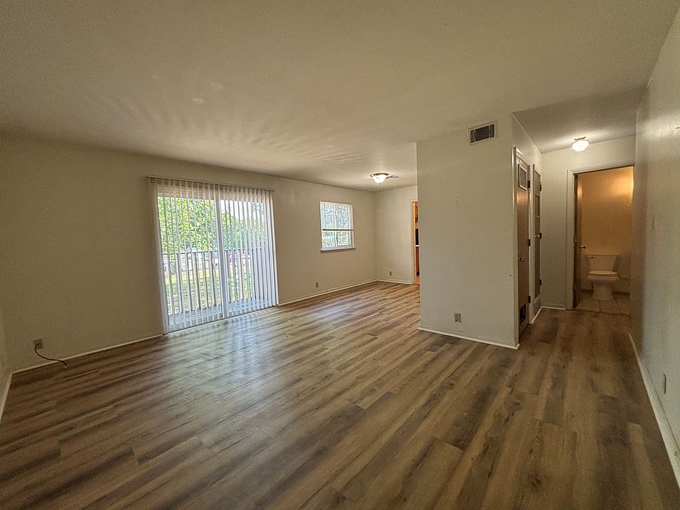 1st image of 907 E 12th Ave #124