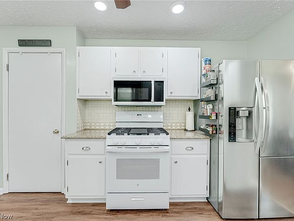 5th image of 6430 Glenallen Ave
