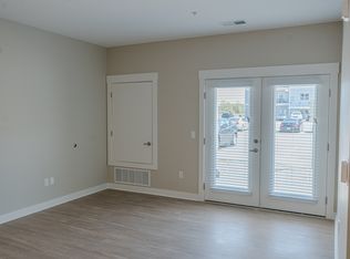 2103 Heyboer Dr #201, Holland, MI 49423