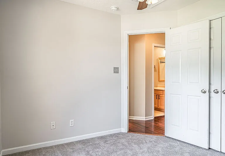 131 River Birch Ln — Photo 23