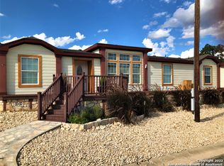 100 Bluff Valley Dr, Fredericksburg, TX 78624