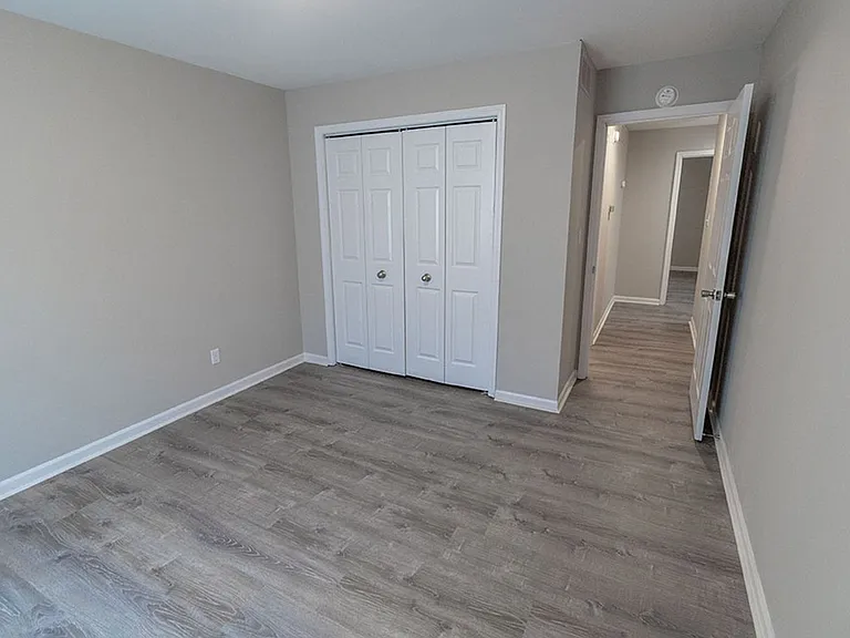 1912 Mirtle Grove Ct — Photo 28