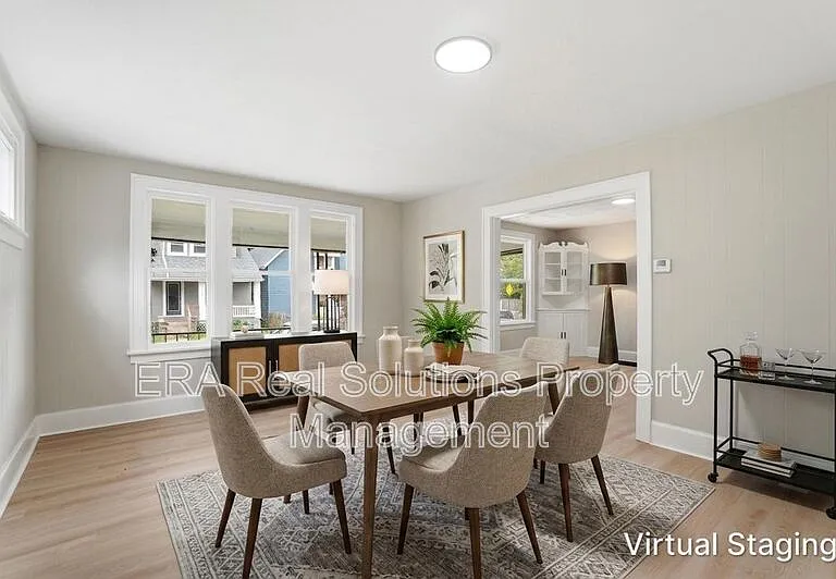 394 S Guilford Ave — Photo 2