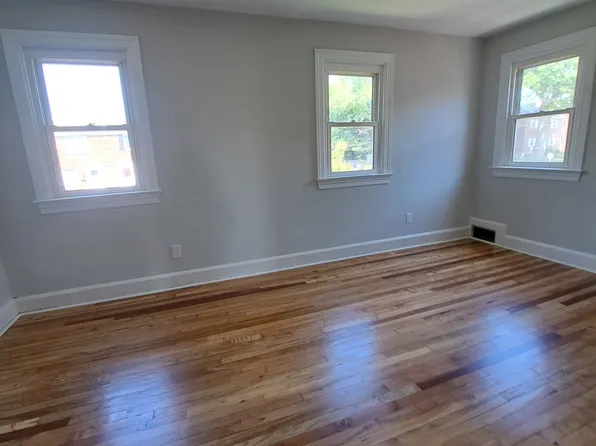 1802 Maple St #1, Wilmington, DE 19805