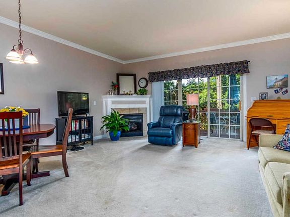 3rd image of 3993 Kensingwood Dr