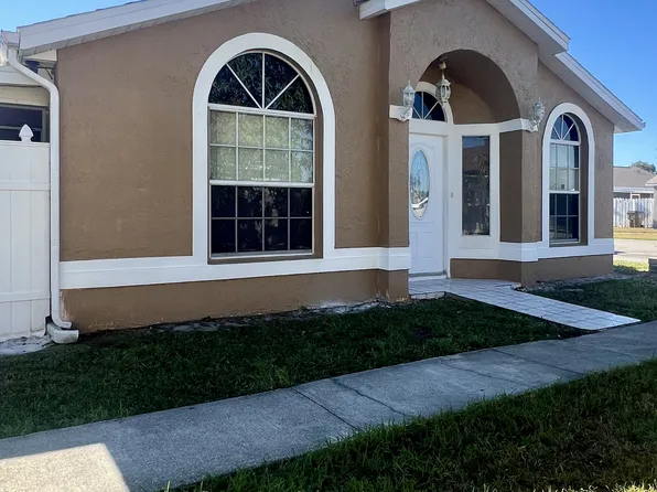 2386 Harbor Town Dr, Kissimmee, FL 34744