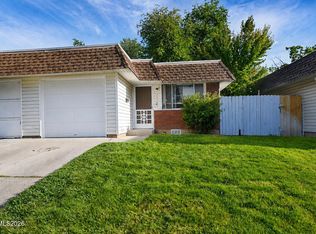 1676 Sue Way, Sparks, NV 89431