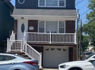 216 N 3rd St, Harrison, NJ 07029
