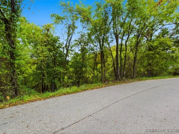 Hickory St, Camdenton, MO 65020