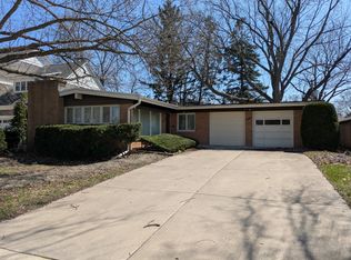 342 E Parkview Ave, Elmhurst, IL 60126