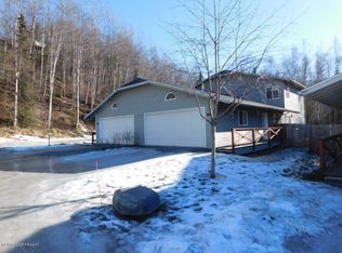 16710 Rivers Edge Ln #13, Eagle River, AK 99577