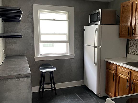 2nd image of 169 Shepard Ave