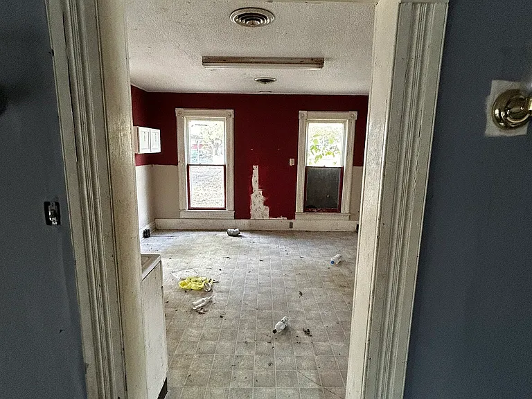 106 Locust St — Photo 34