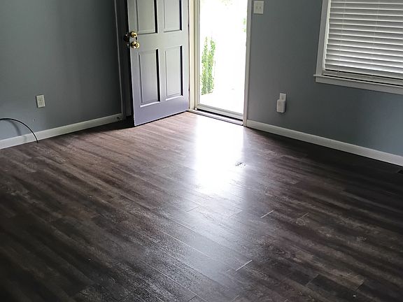 4th image of 318 2nd St