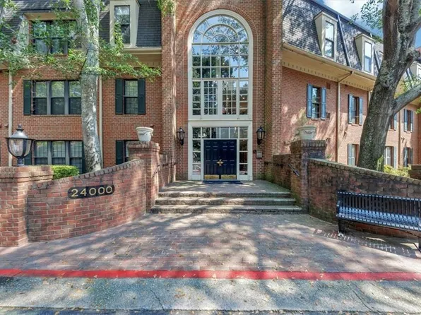 24218 Plantation Dr NE #218, Atlanta, GA 30324