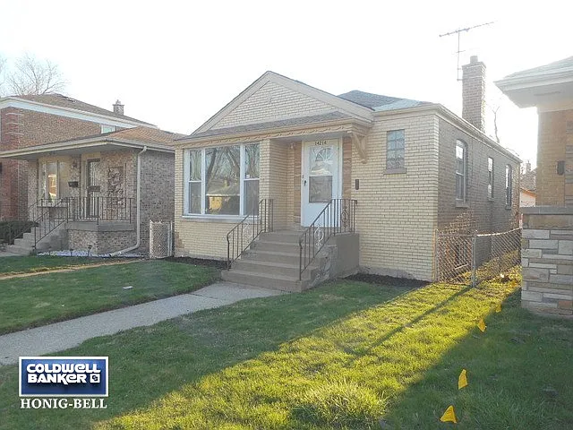 14214 S Stewart Ave photo 1