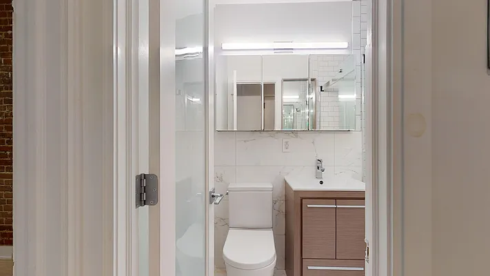 Rented by Bond New York | media 19
