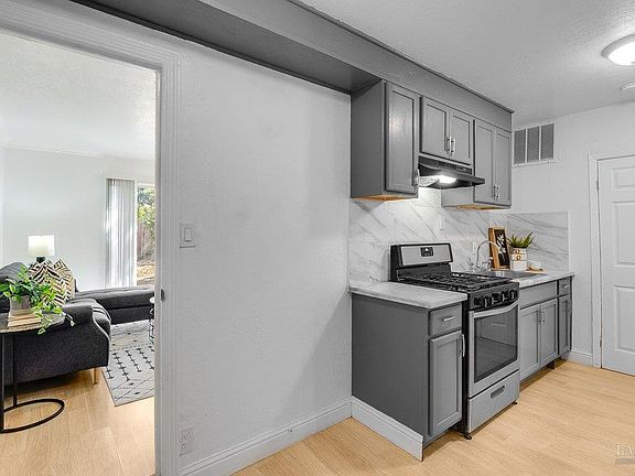 5th image of 112 Palomar Lane