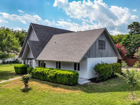 1723 W Doyle St, Granbury, TX 76048