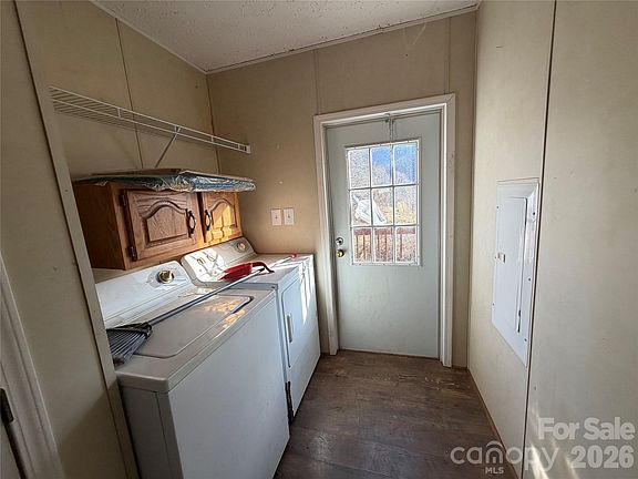 4th image of 101 Highview Dr