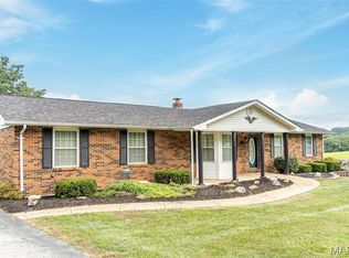 11 Redbud Dr, Saint Clair, MO 63077