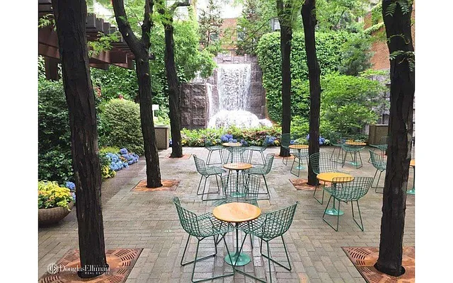 Rented by Douglas Elliman | media 16