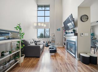 10866 City Pkwy #416, Surrey, BC