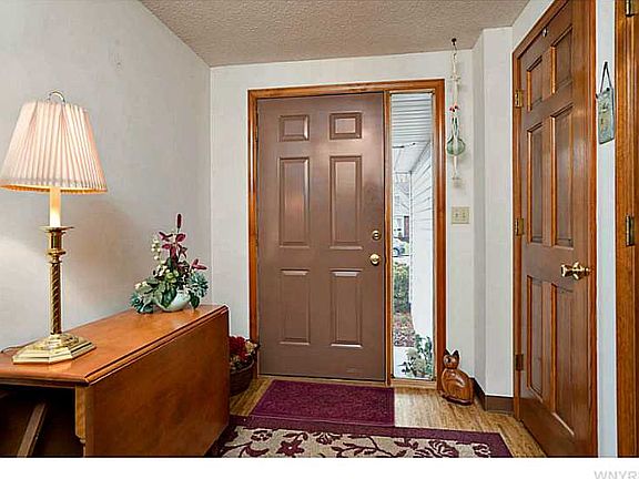 2nd image of 209 Shady Grove Dr