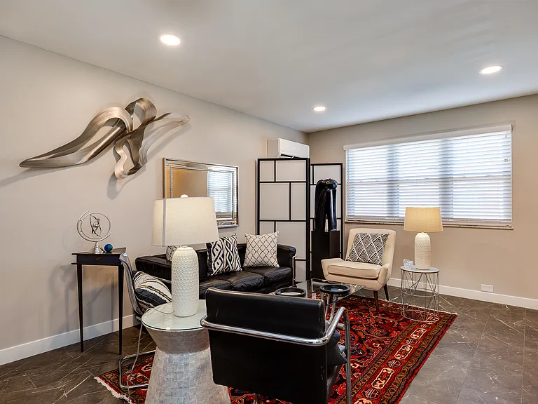 827 Wilmington Ave #3 — Photo 6