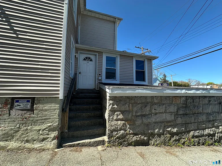 42 Jefferson Ave — Photo 11