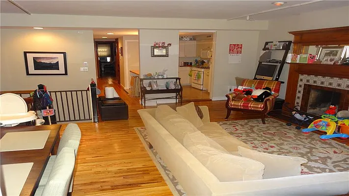 Rented by Fenwick Keats Real Estate | media 20