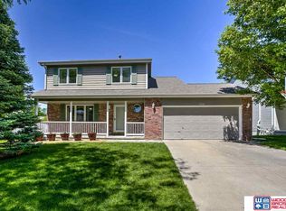 5530 NW 3rd St, Lincoln, NE 68521