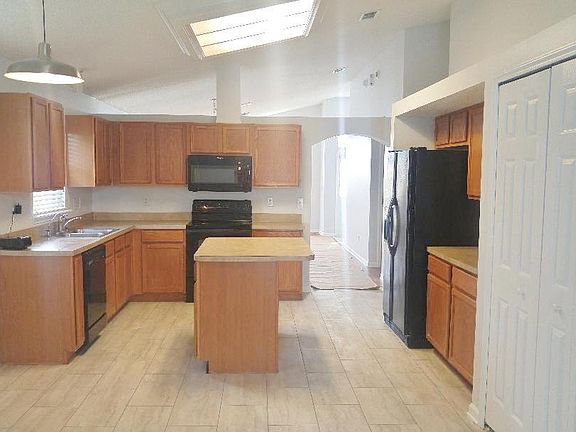 4th image of 2106 Knottingham Trace Ln