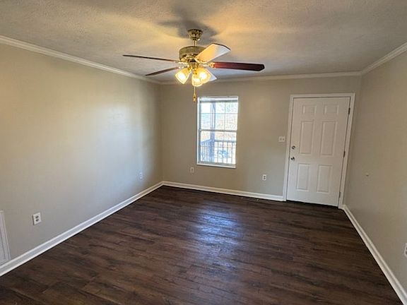 4th image of 4051 Wynn St #4053