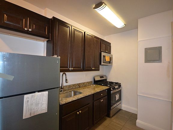 4th image of 4141 44th St APT M2