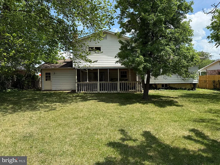 7905 Esther Dr — Photo 18