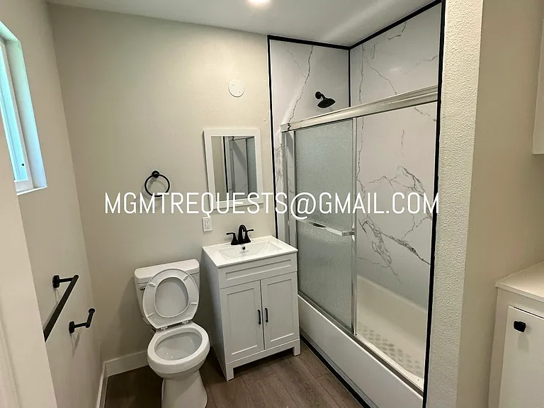 238 W Wilson Ave #6 — Photo 9