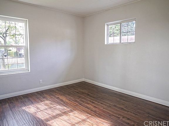 5th image of 12588 Adelphia Ave
