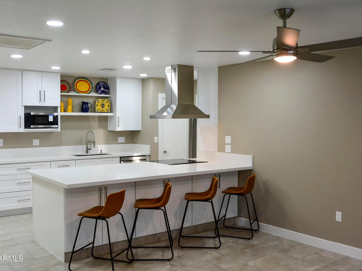2 bed, 1.0 bath, 1155 sqft, $1,850 — Photo 2