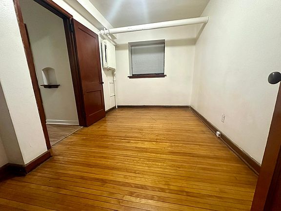 5th image of 655 Holly Ave #B